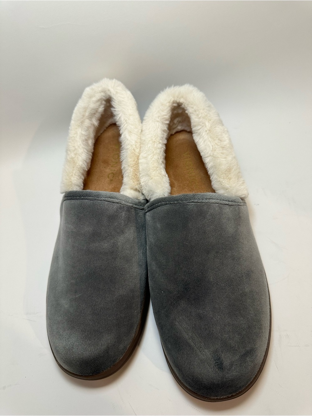 Vionic Clare Gray Faux-Suede Slip-On Slippers with Cream Sherpa Collar